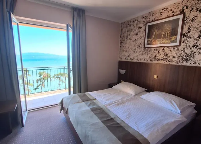 Villa Volosko With Private Parking And Breakfast,Seaview